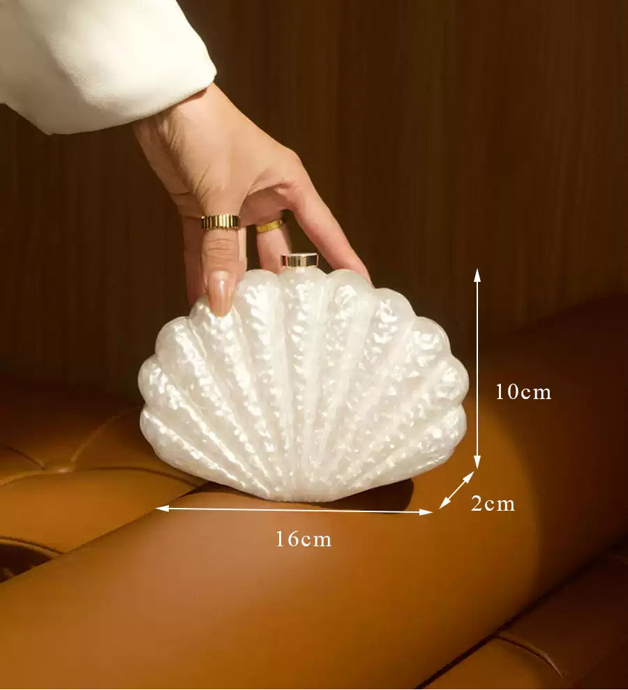 Retro Scallop Shell Evening Clutch Bag