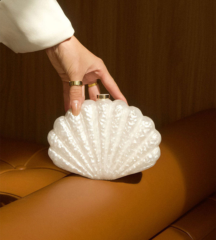 Retro Scallop Shell Evening Clutch Bag